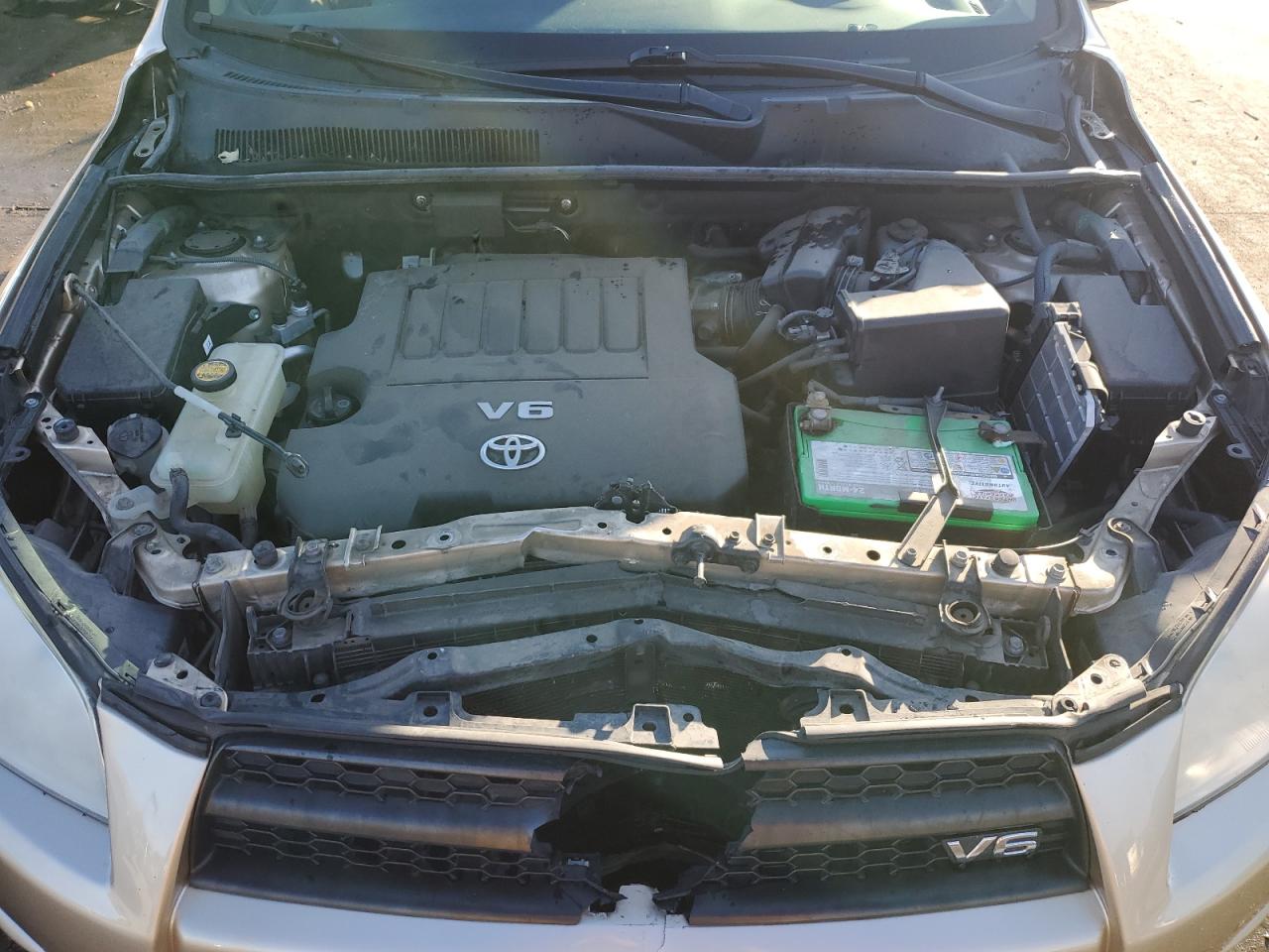 2011 Toyota RAV 4 - Image 12