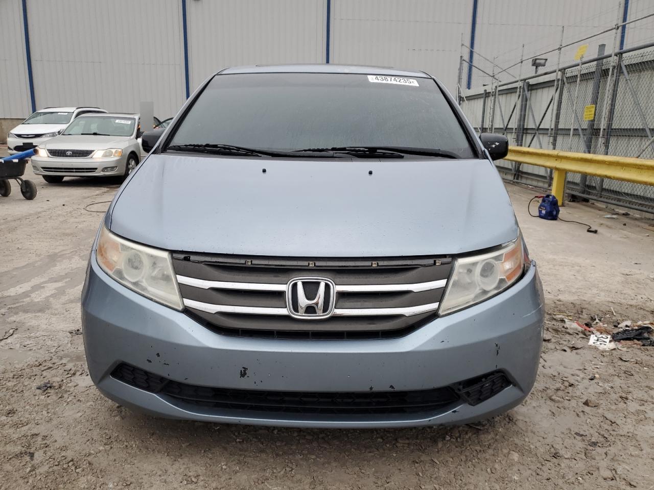 2011 Honda Odyssey - Image 5