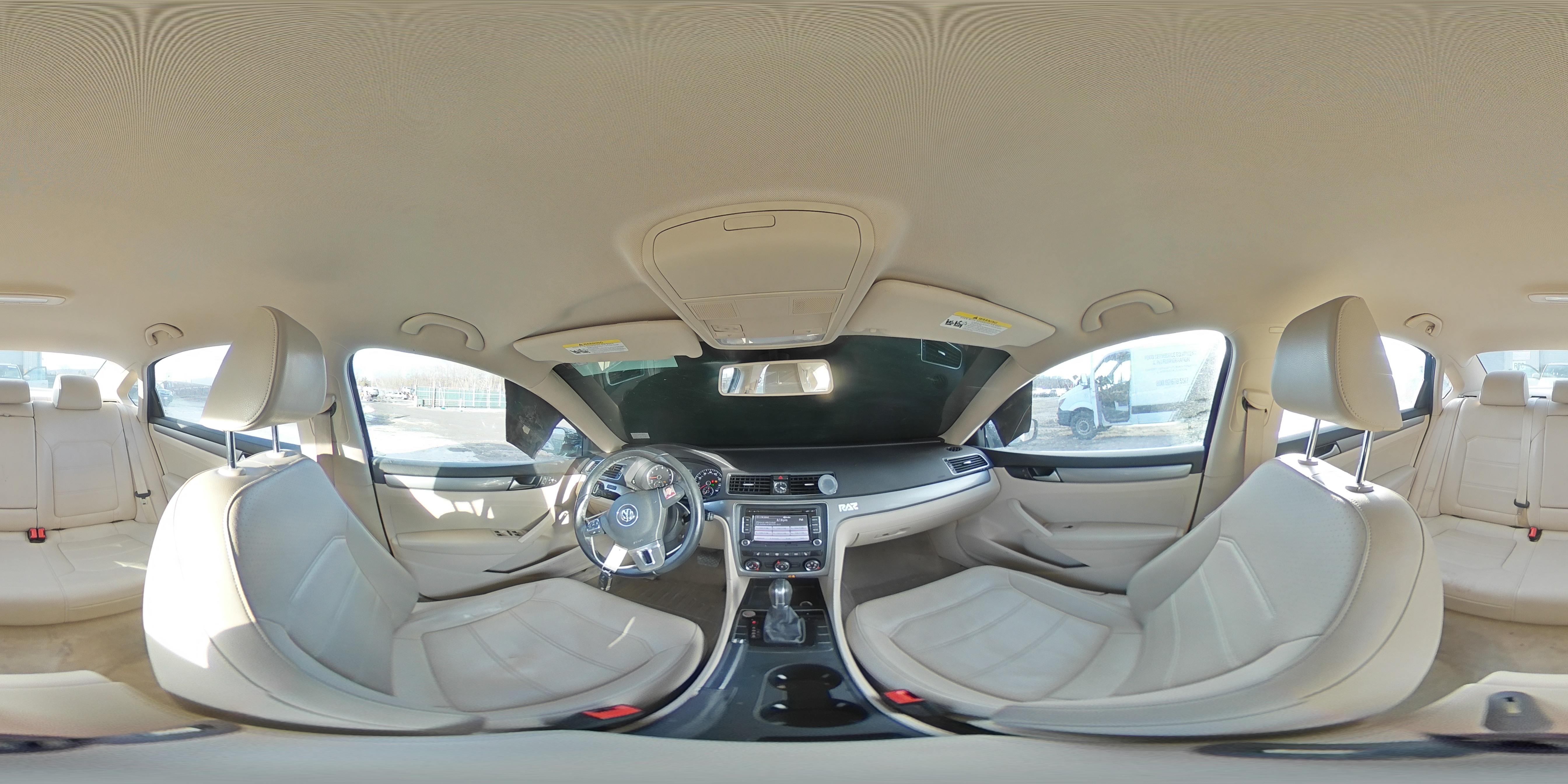 2015 Volkswagen Passat - Image 14