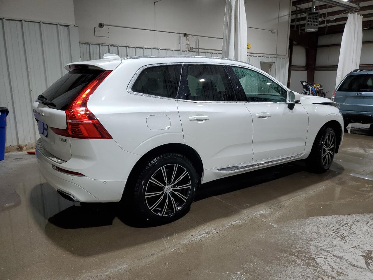 2019 Volvo XC60 - Image 3