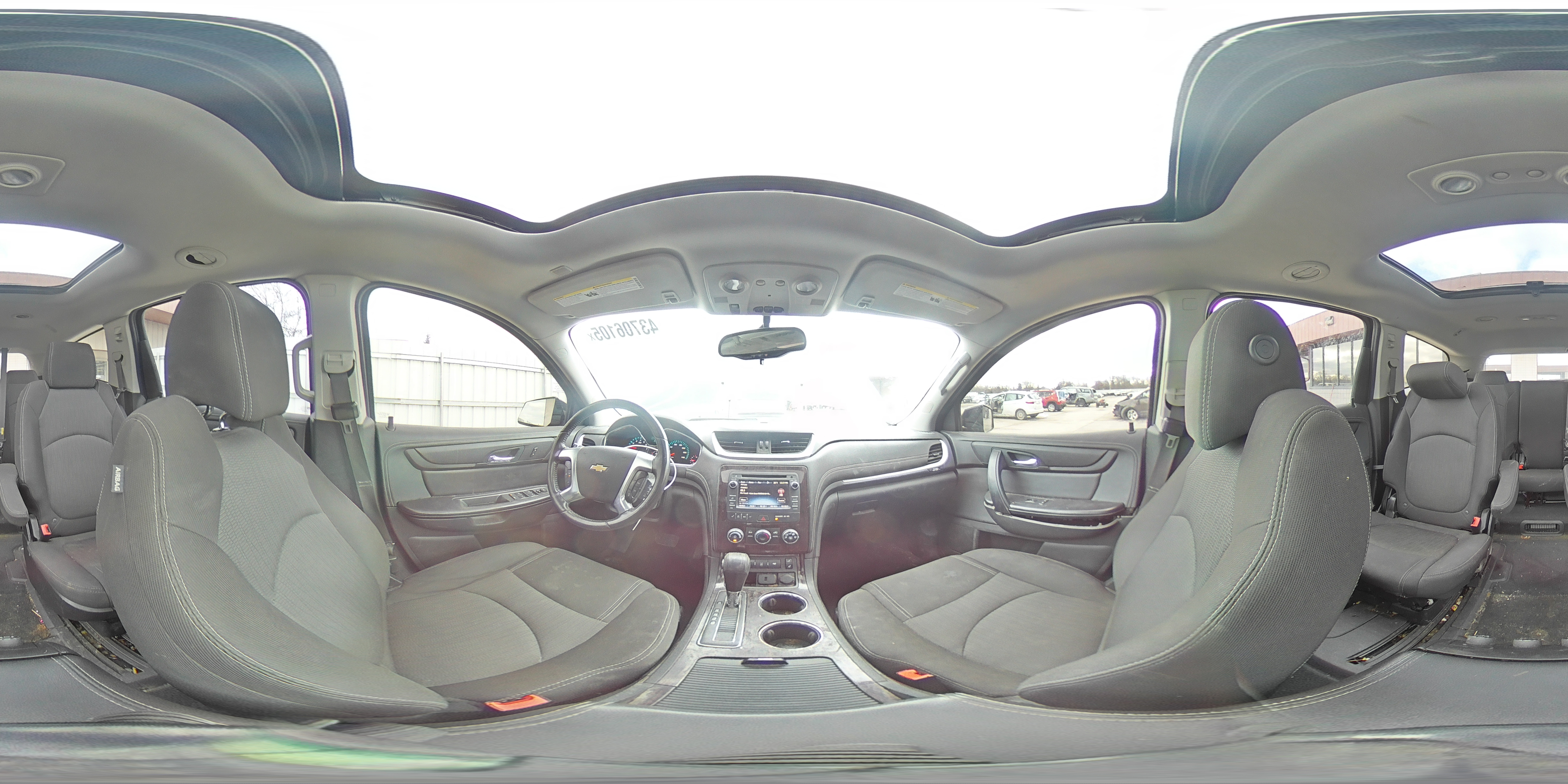 2016 Chevrolet Traverse - Image 13