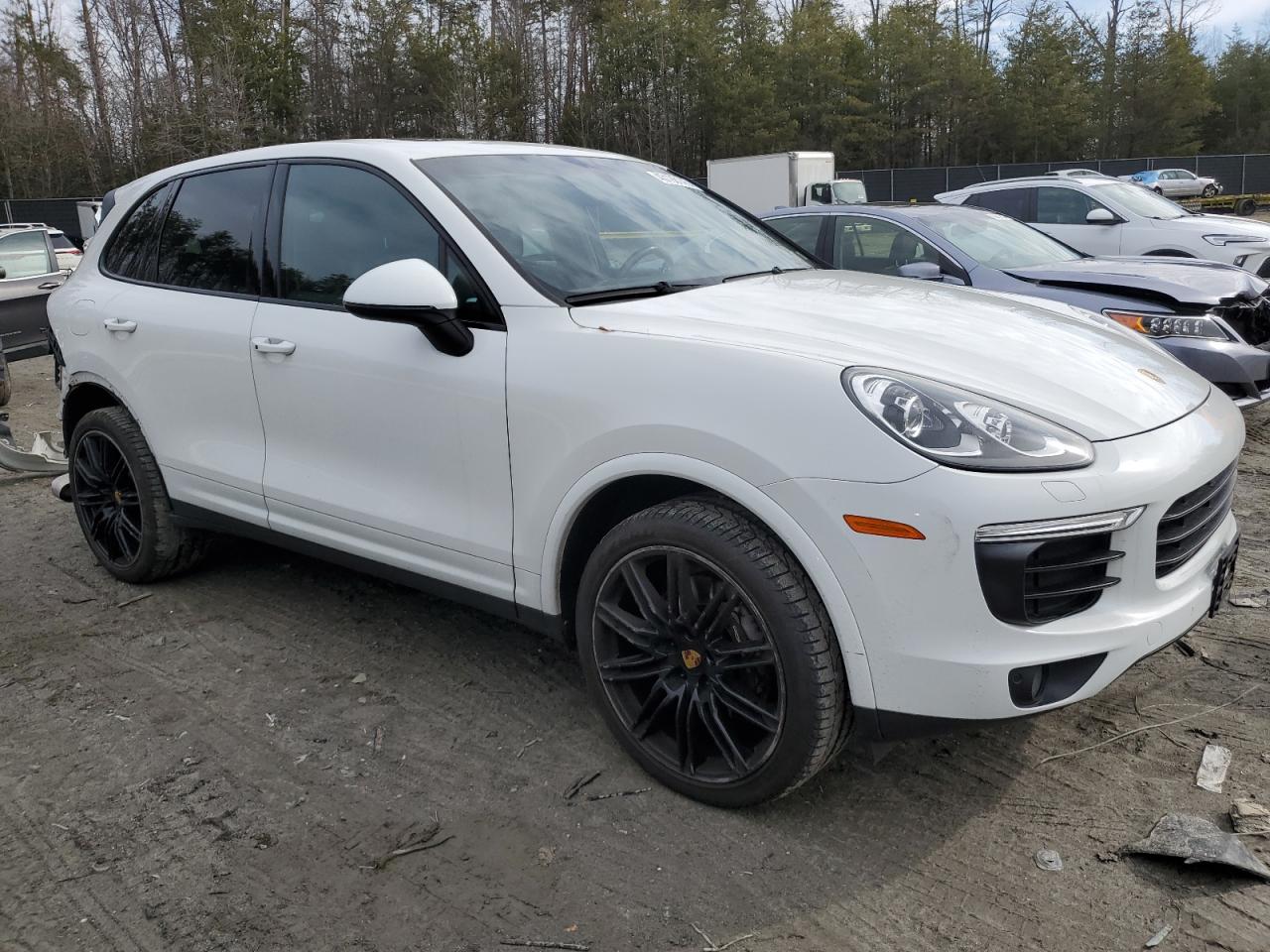 2017 Porsche Cayenne - Image 4