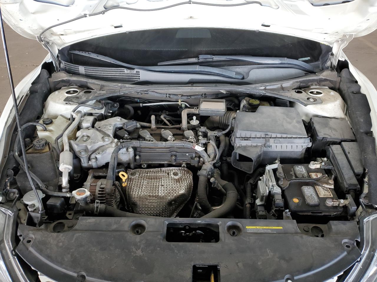 2016 Nissan Altima - Image 13