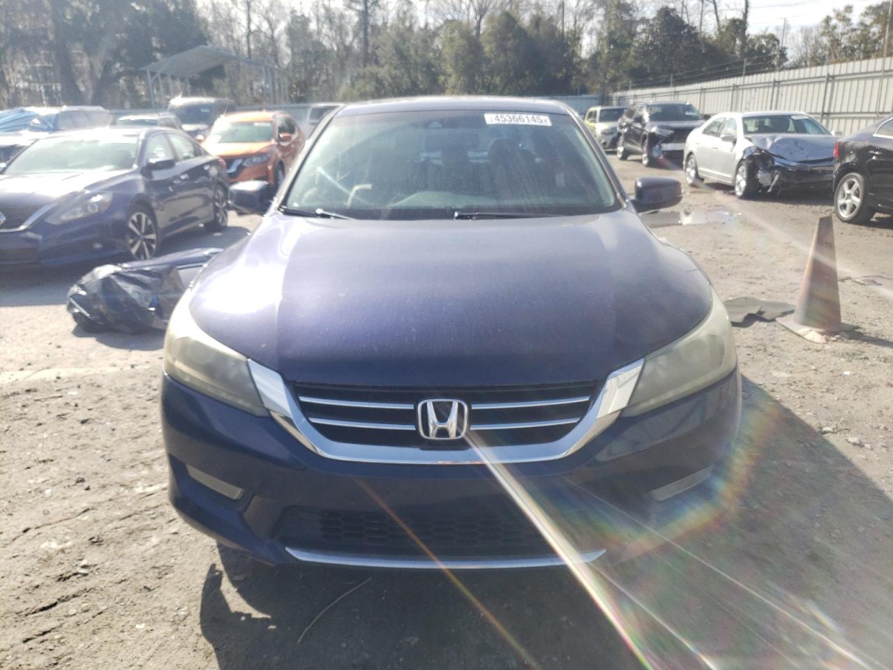 2013 Honda Accord - Image 5