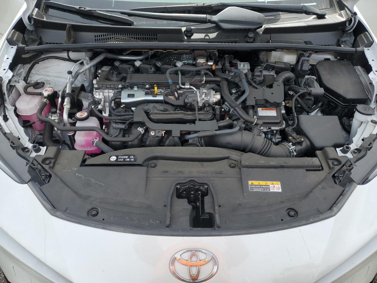 2024 Toyota Prius - Image 12