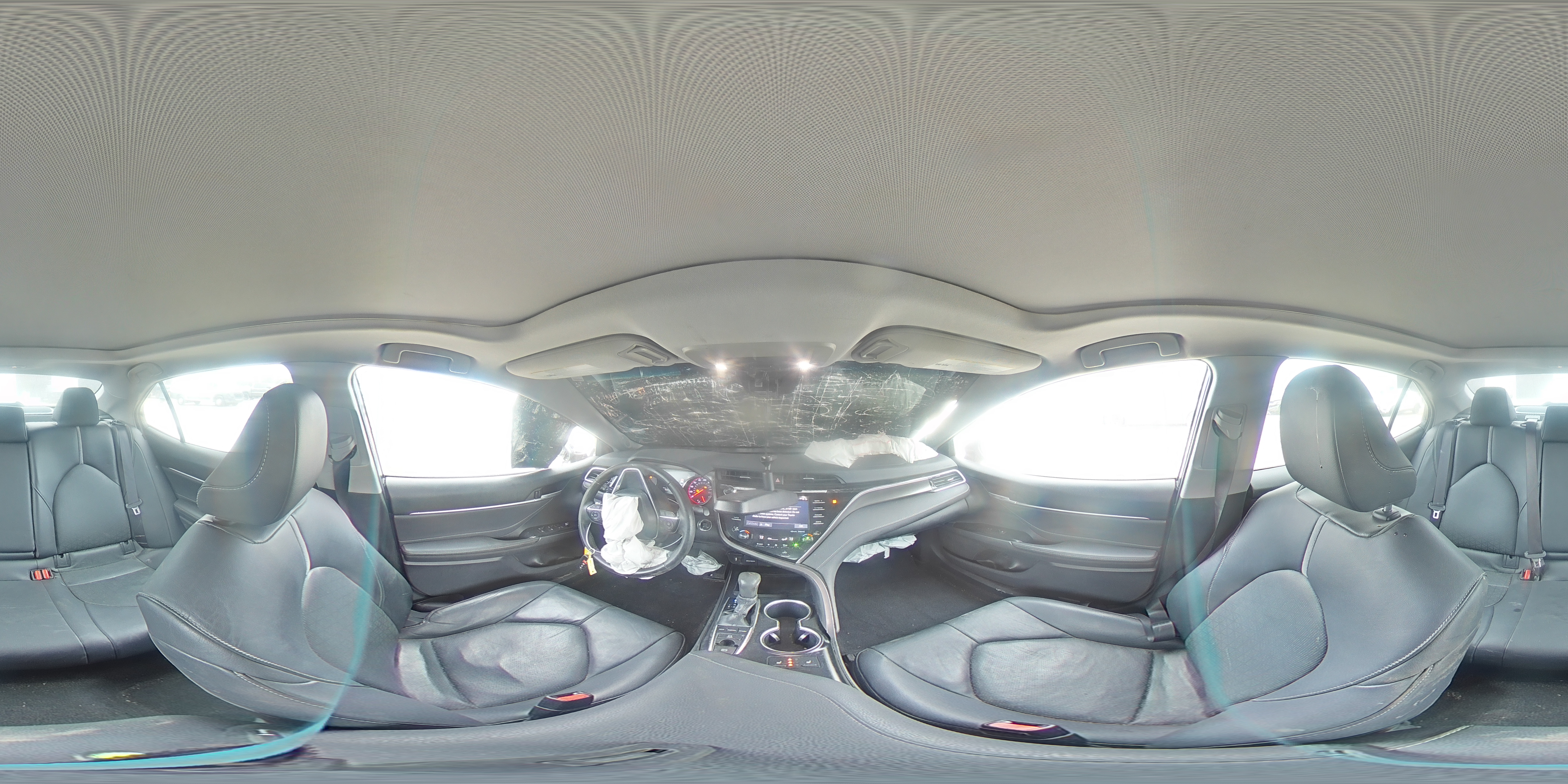 2018 Toyota Camry - Image 14