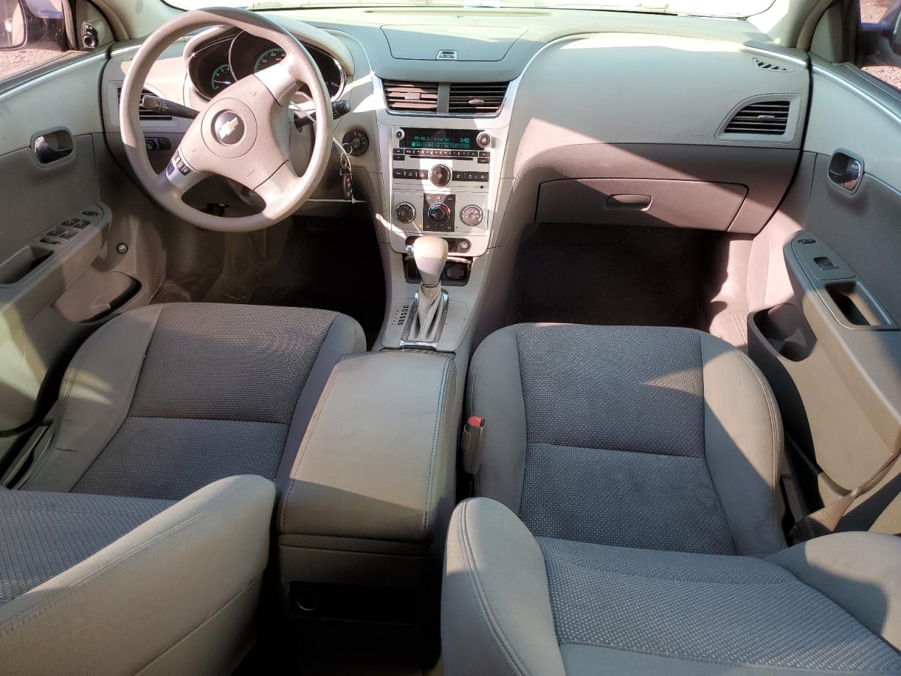 2009 Chevrolet Malibu - Image 8