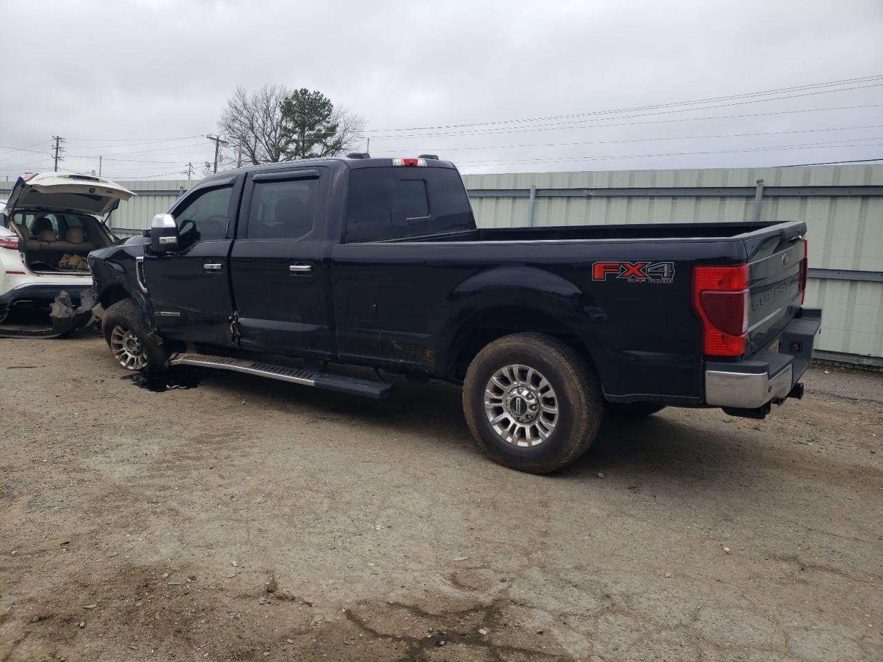 2022 Ford F250 - Image 2