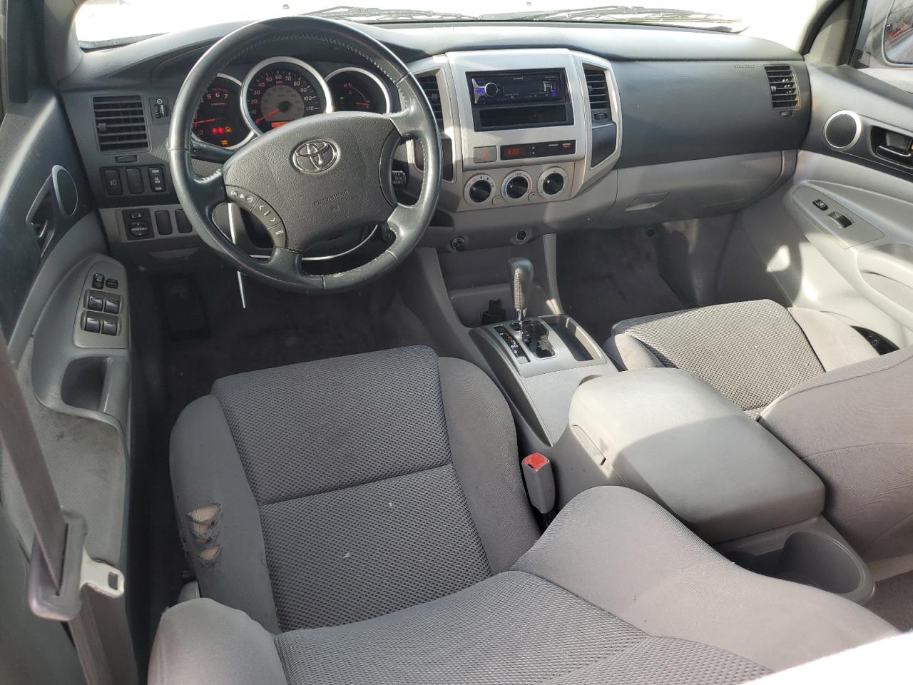 2005 Toyota Tacoma - Image 8