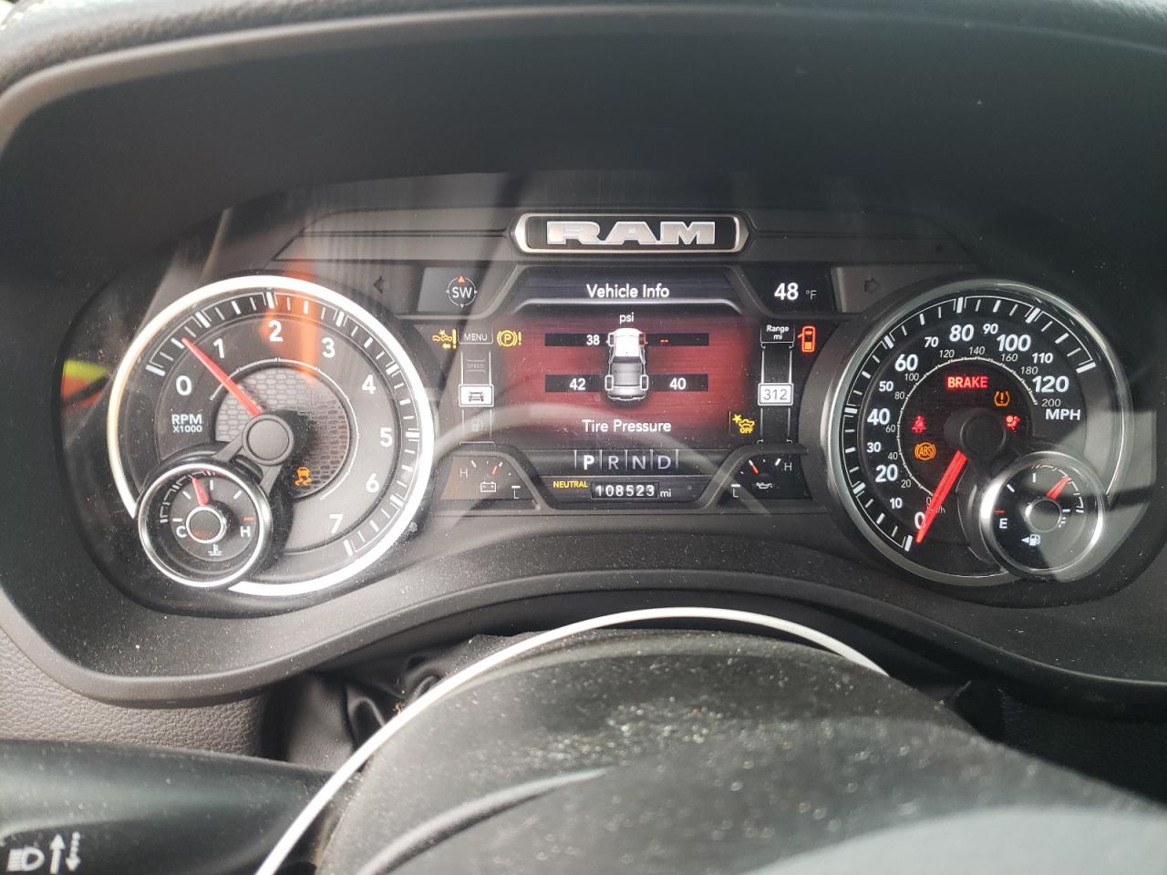 2022 RAM 1500 - Image 9