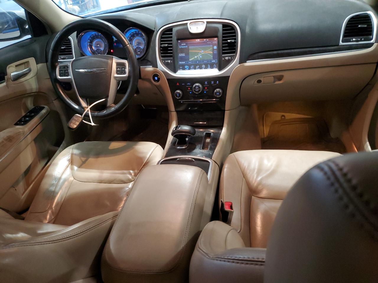 2014 Chrysler 300 - Image 8