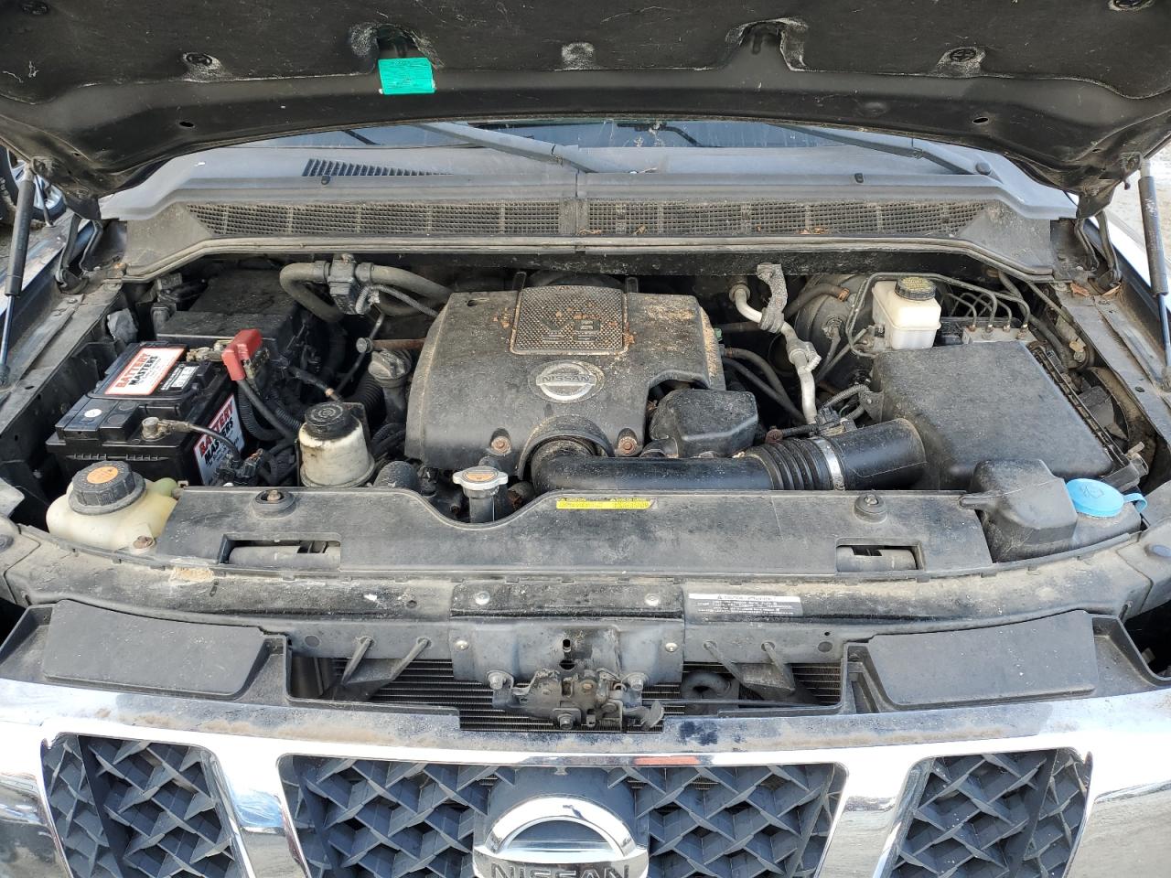 2010 Nissan Titan - Image 11