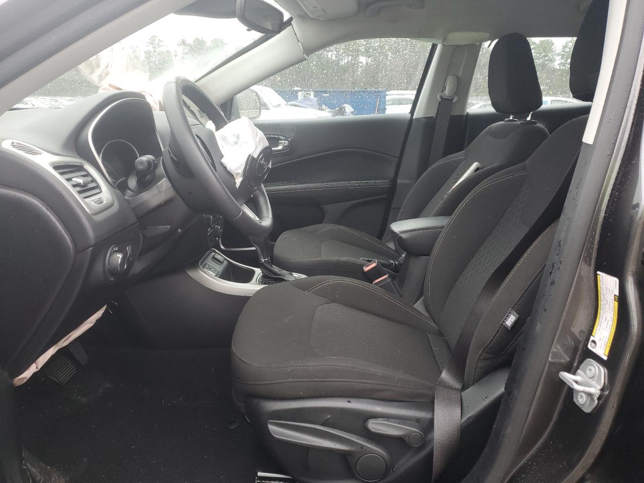 2020 Jeep Compass - Image 7