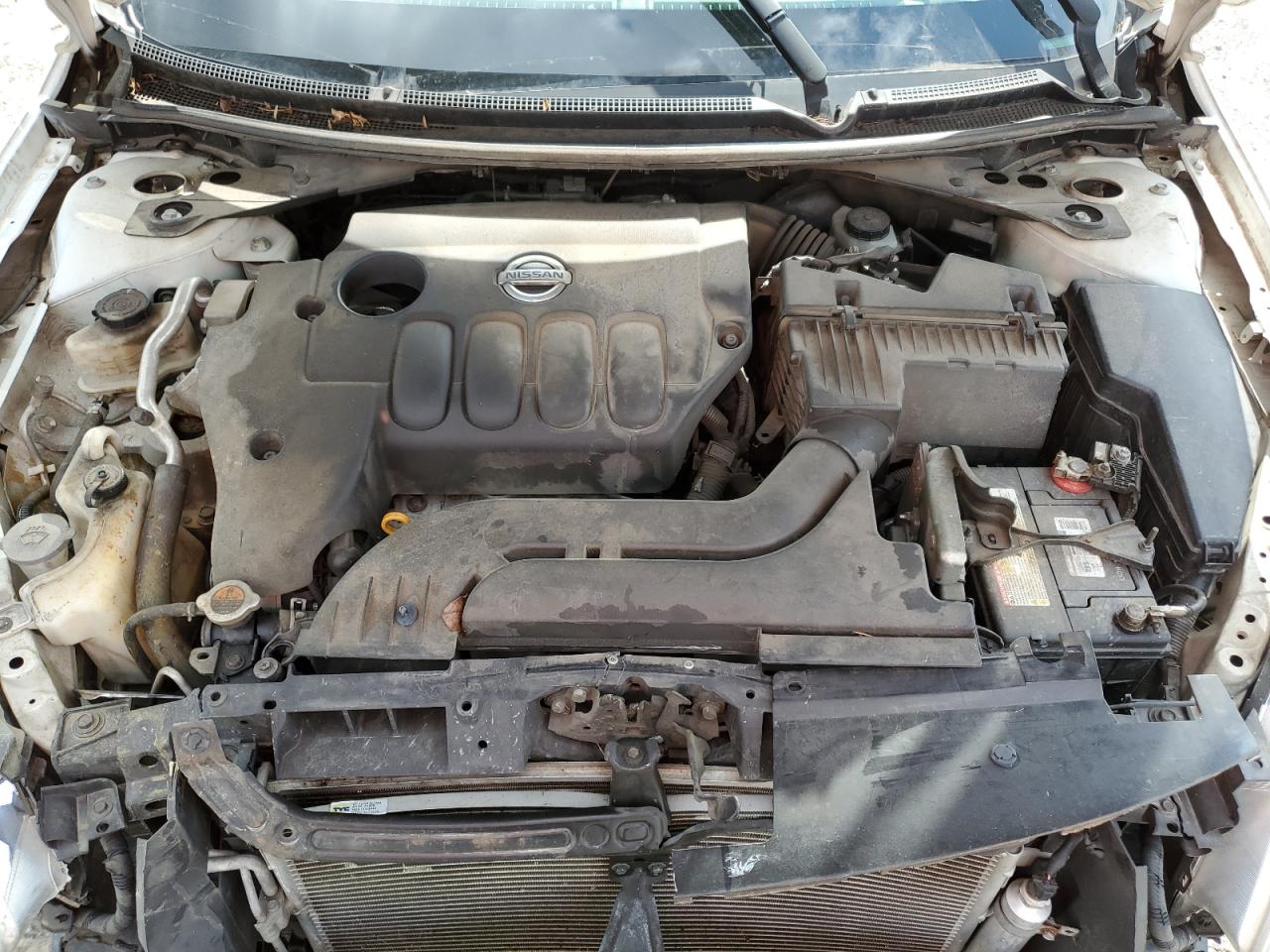 2010 Nissan Altima - Image 12