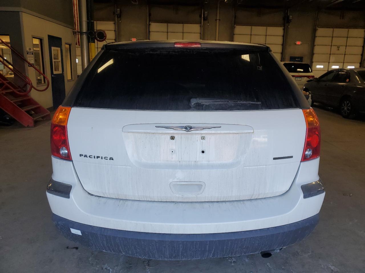 2004 Chrysler Pacifica - Image 6
