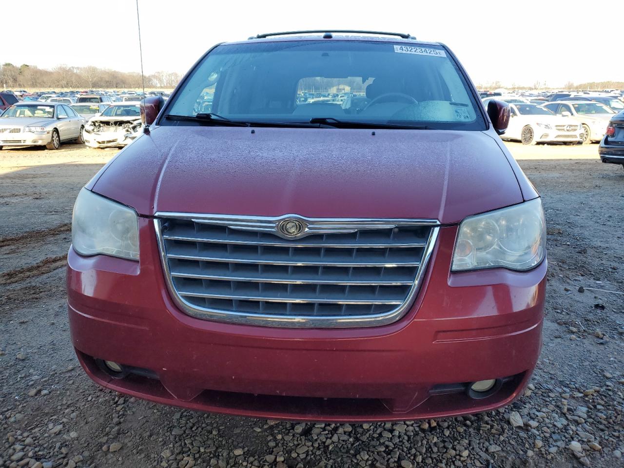 2010 Chrysler Town & Country - Image 5