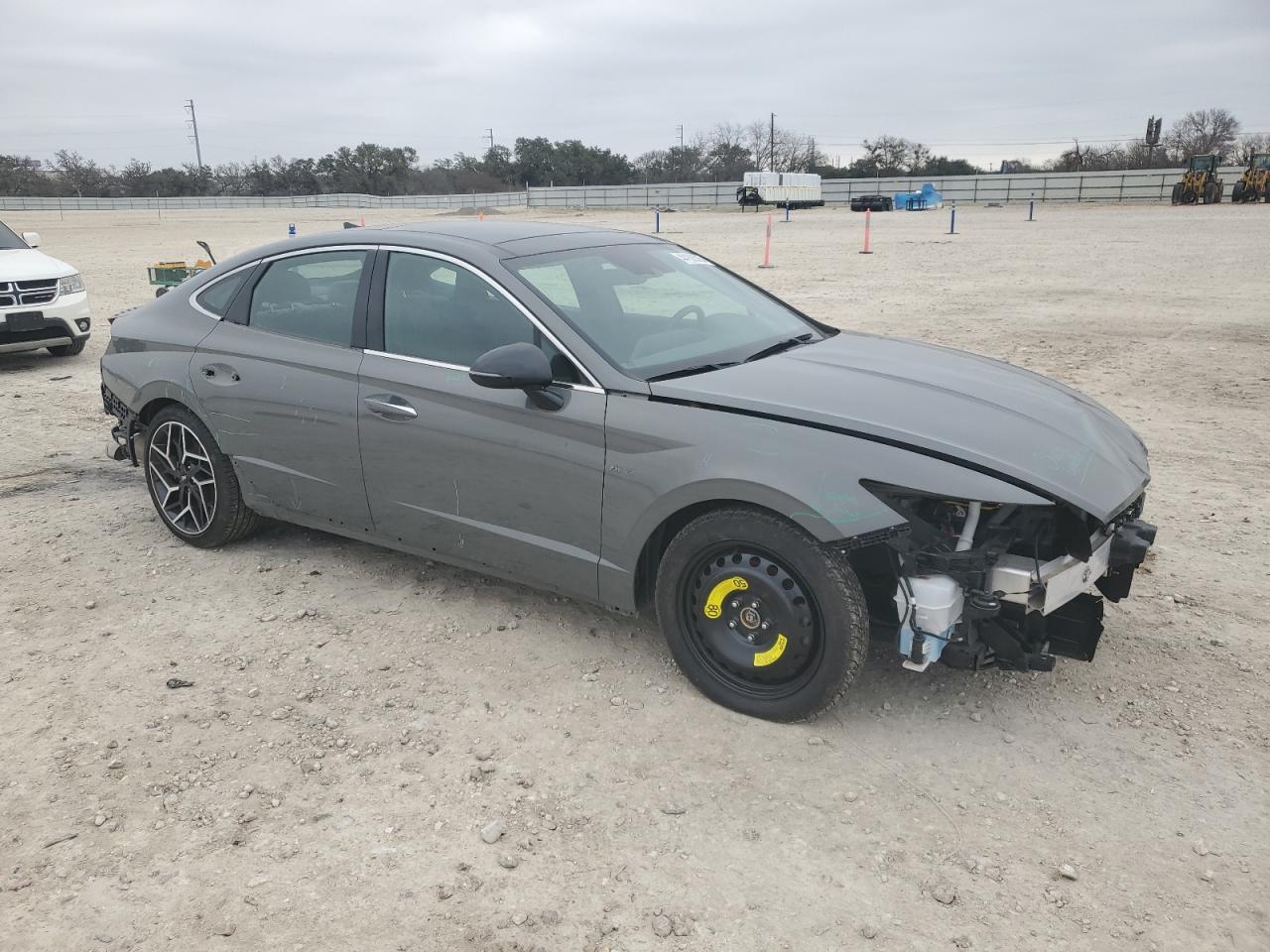 2022 Hyundai Sonata - Image 4