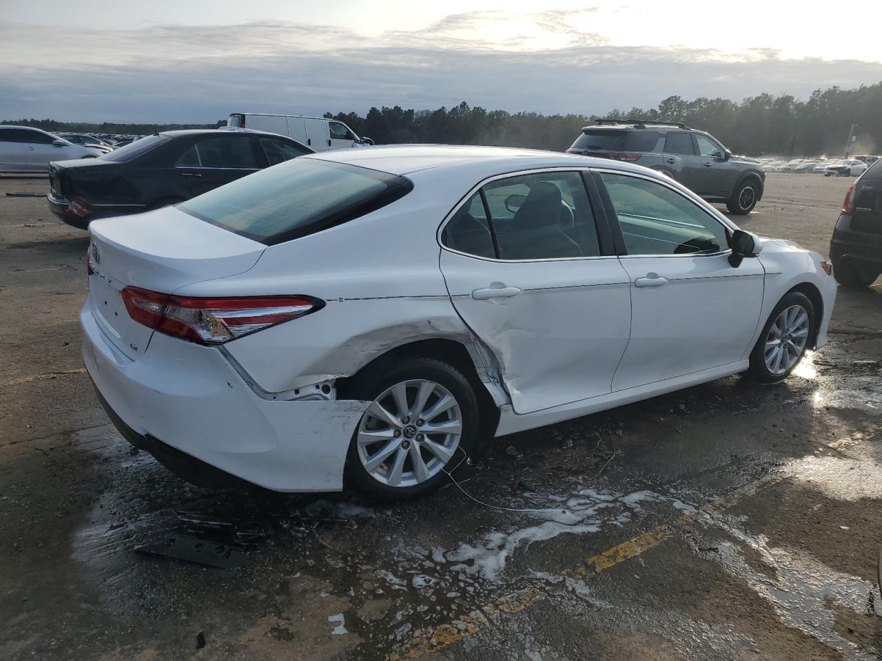 2018 Toyota Camry - Image 3