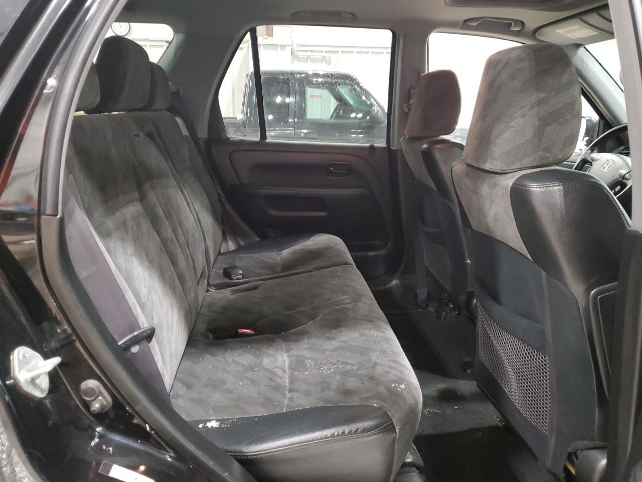 2006 Honda CR-V - Image 11
