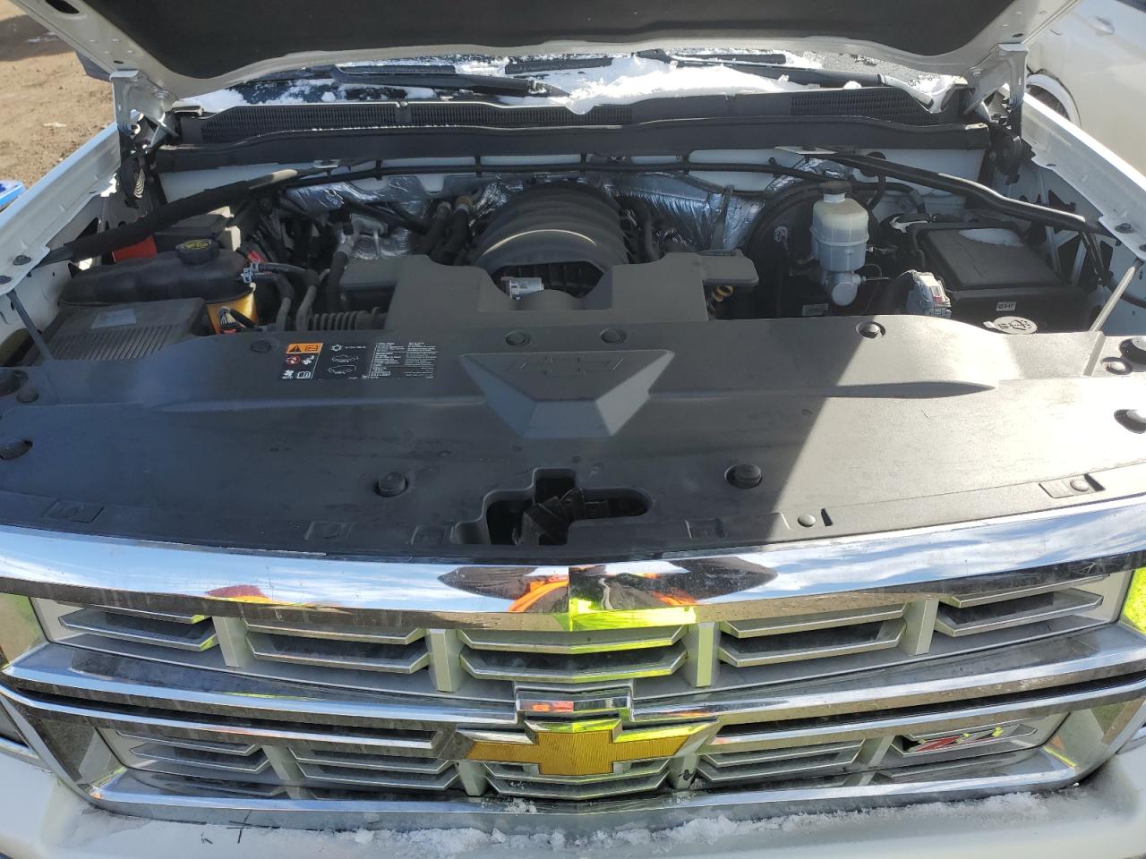 2015 Chevrolet Silverado - Image 11