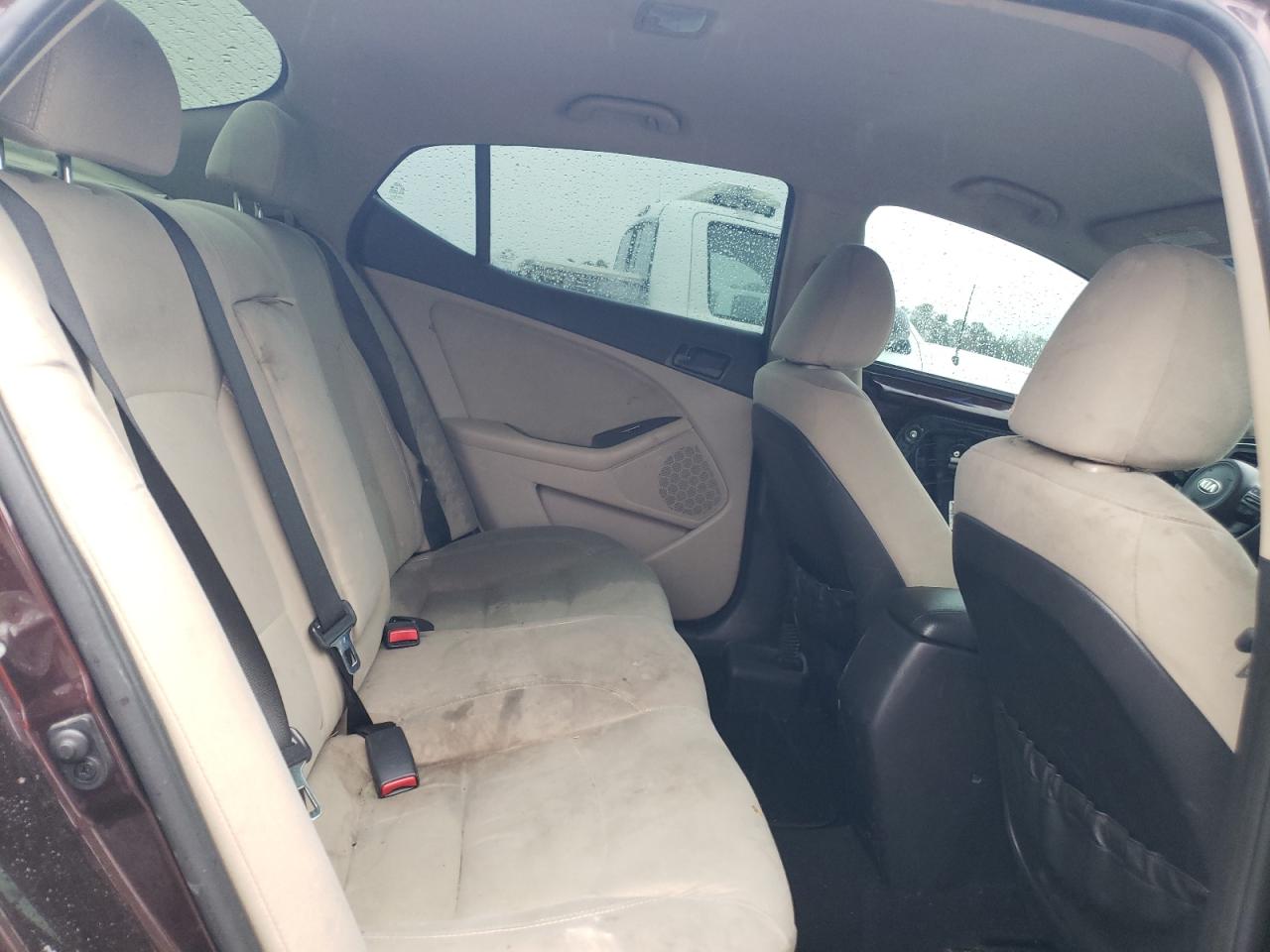 2015 Kia Optima - Image 10