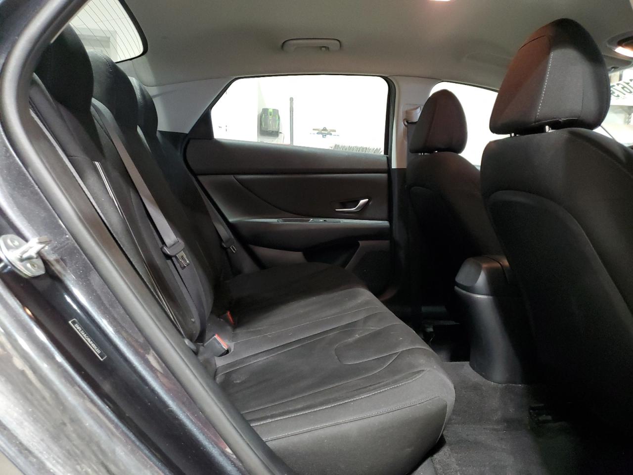 2021 Hyundai Elantra - Image 10