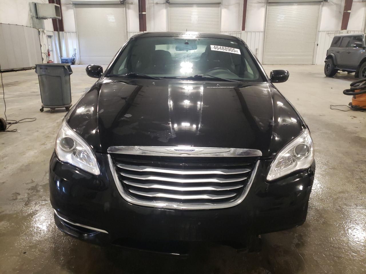 2011 Chrysler 200 - Image 5