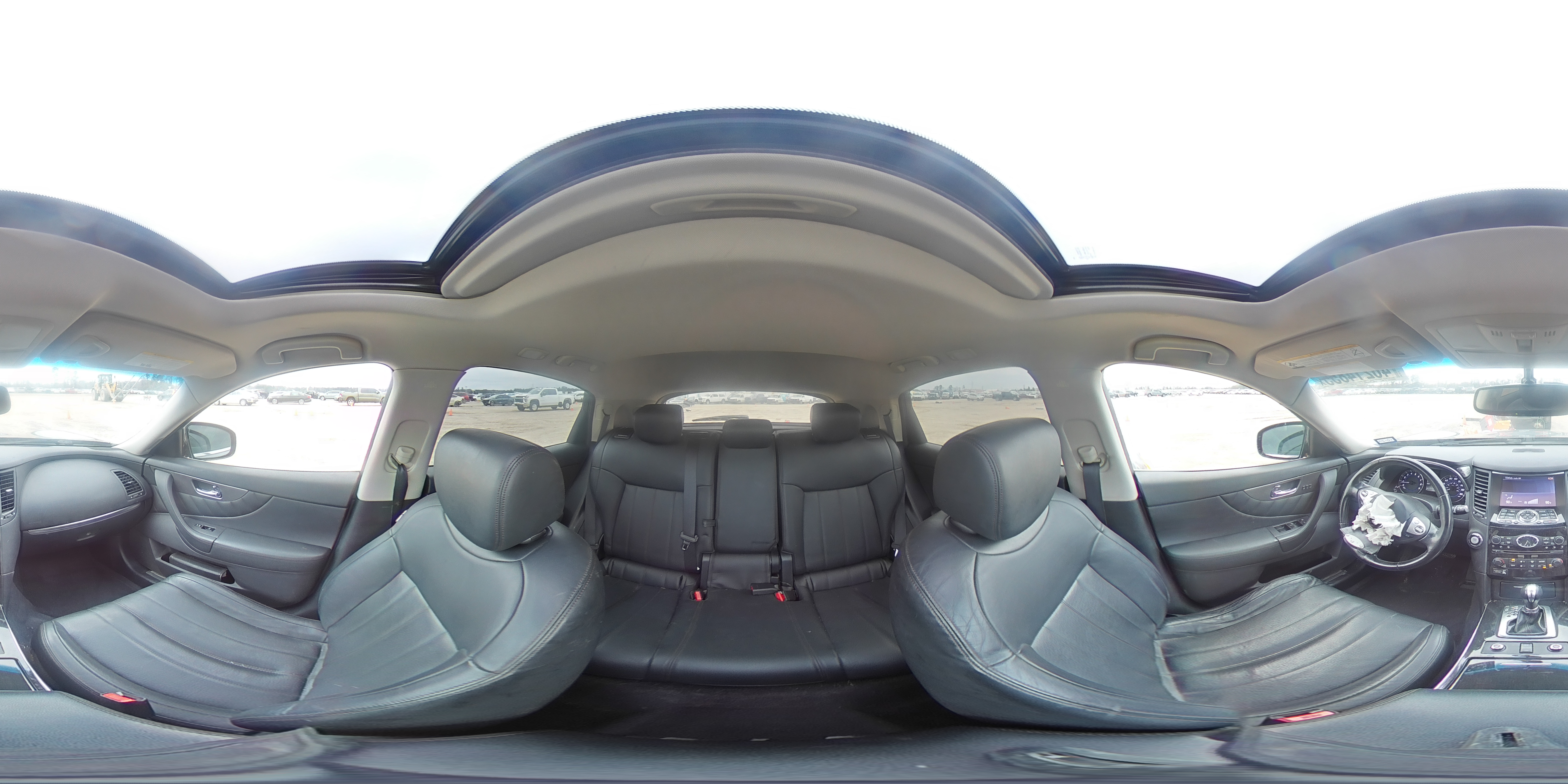 2015 Infiniti QX70 - Image 13