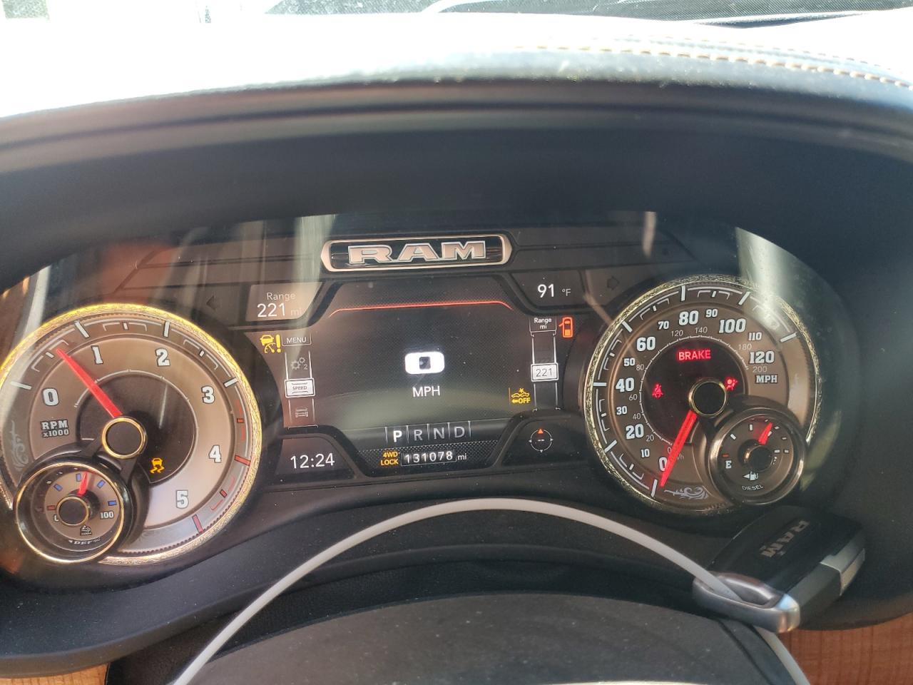 2021 RAM 2500 - Image 9