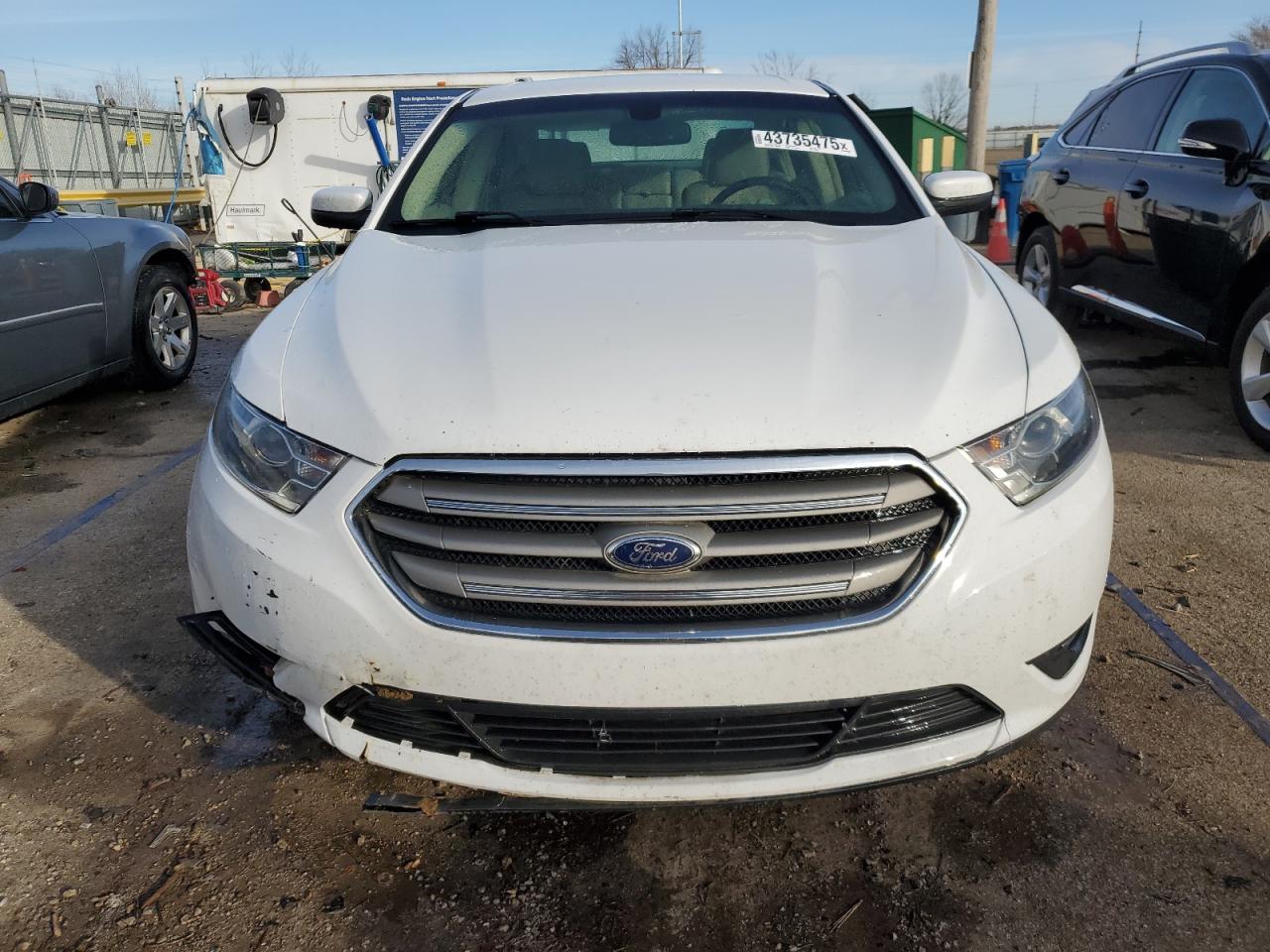 2015 Ford Taurus - Image 5