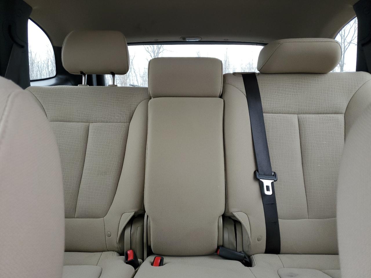 2010 Hyundai Santa Fe - Image 10