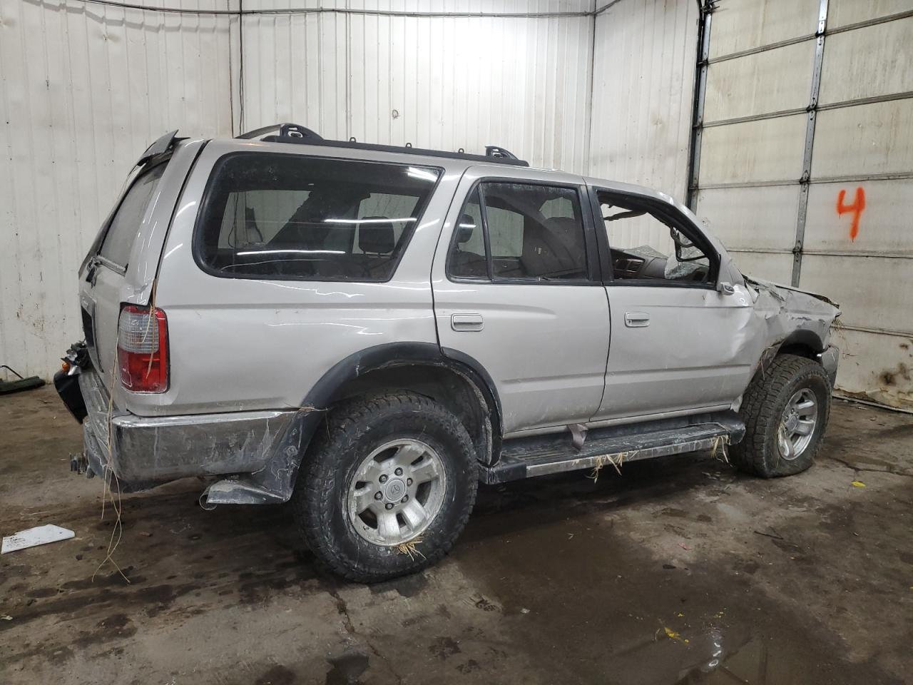 1998 Toyota 4Runner - Image 3