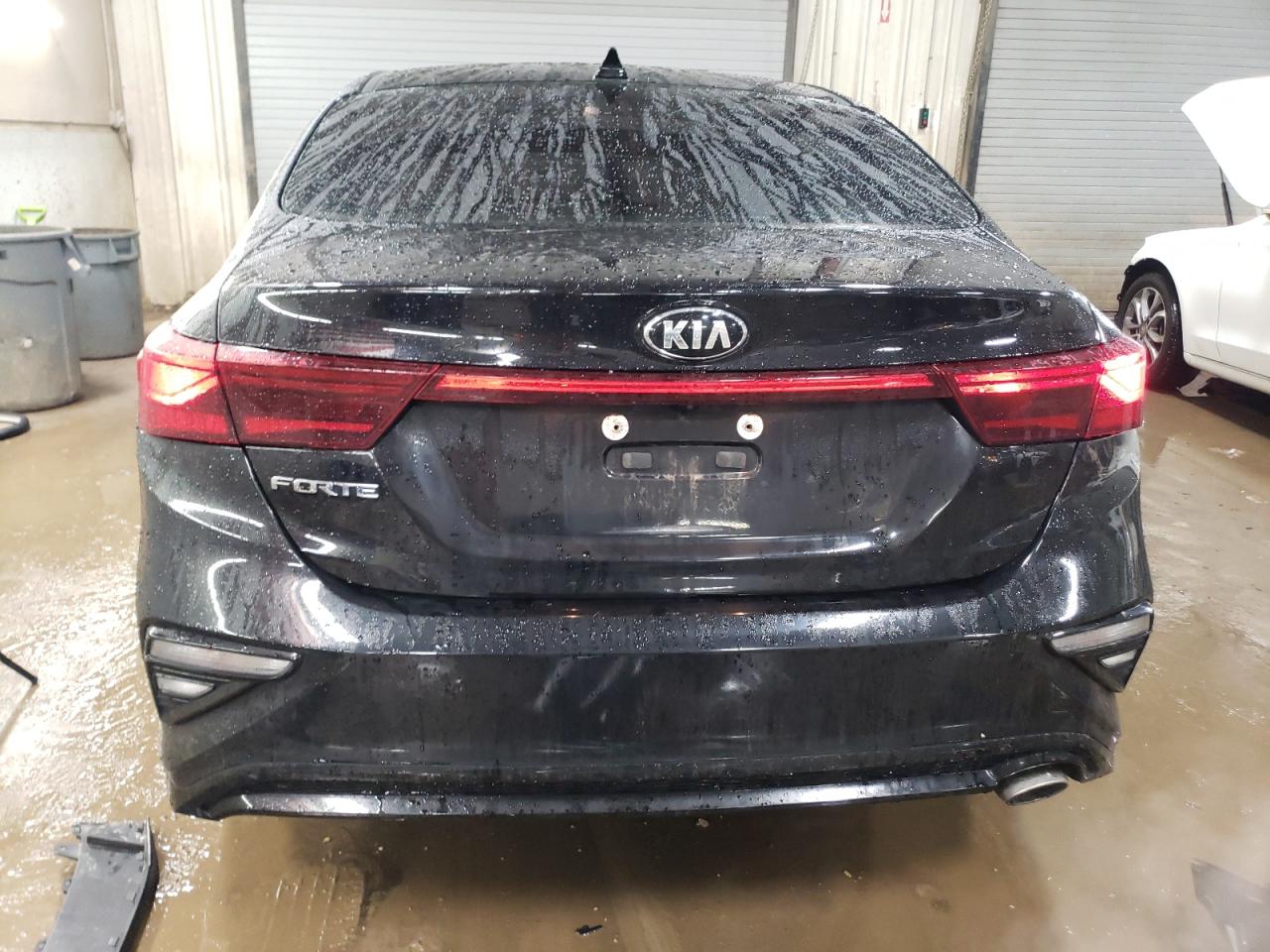 2019 Kia Forte - Image 6