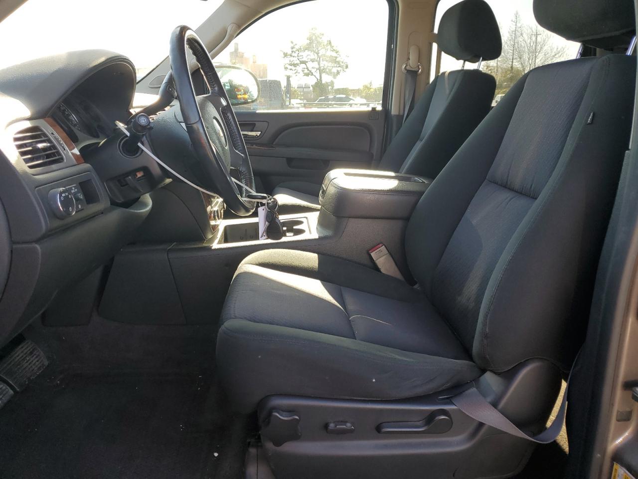 2014 Chevrolet Tahoe - Image 7