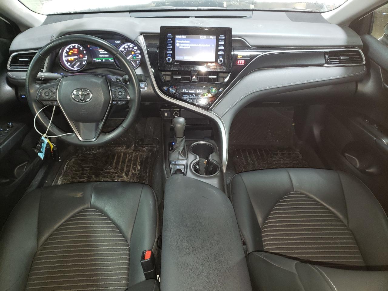 2022 Toyota Camry - Image 8