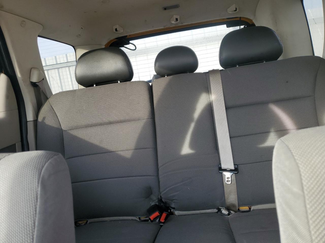 2009 Ford Escape - Image 10