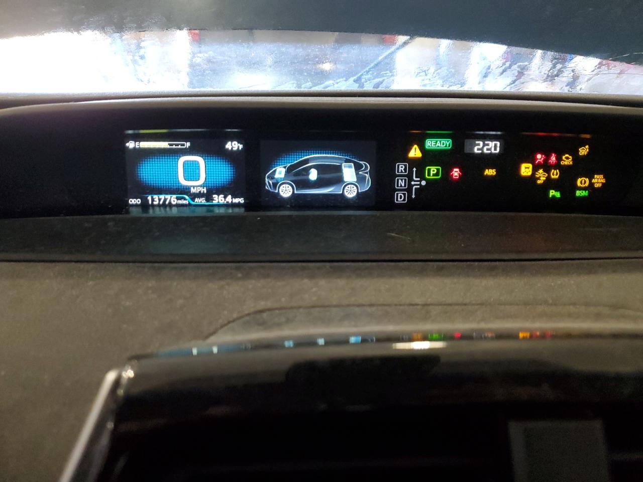 2022 Toyota Prius - Image 9