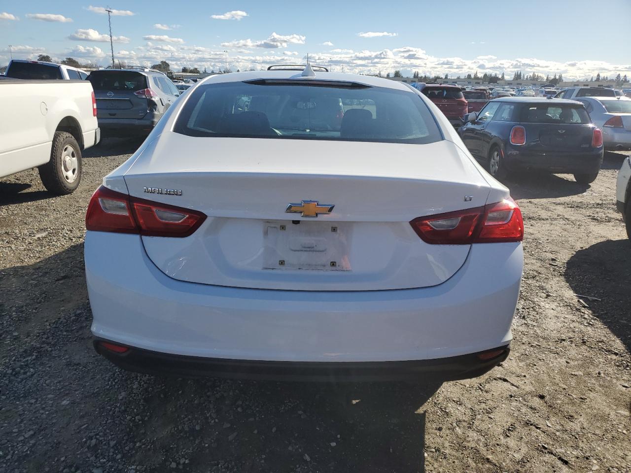 2018 Chevrolet Malibu - Image 6