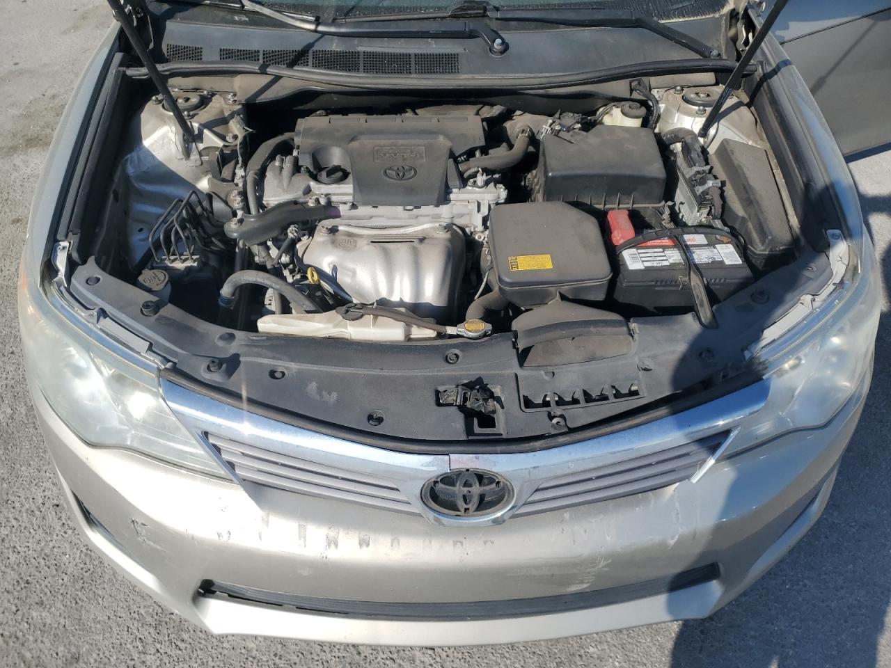 2014 Toyota Camry - Image 11