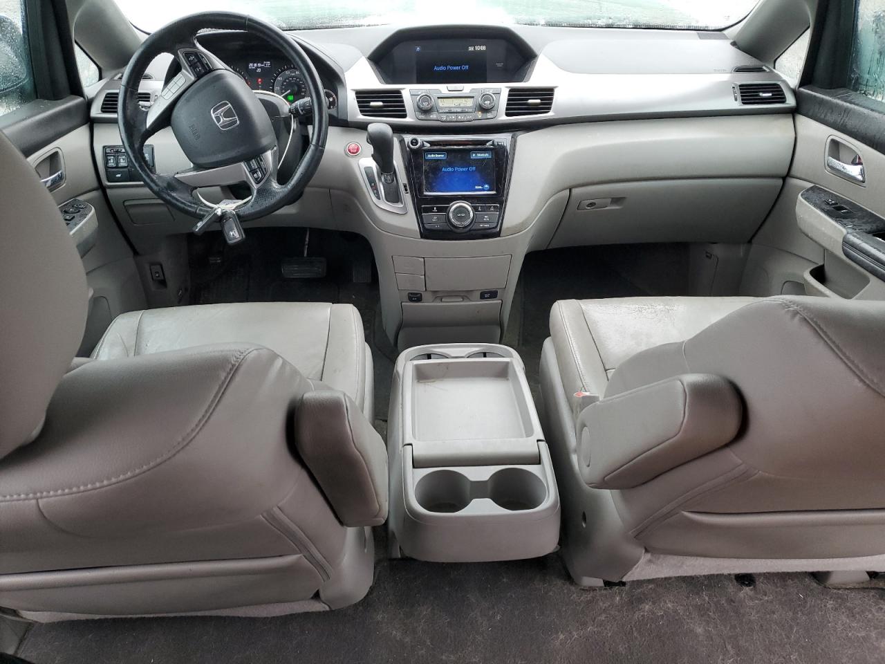 2017 Honda Odyssey - Image 8