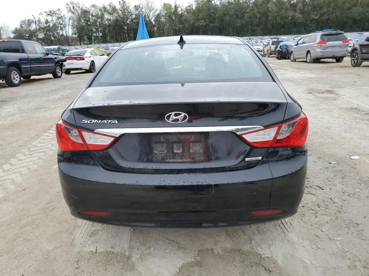2011 Hyundai Sonata - Image 6