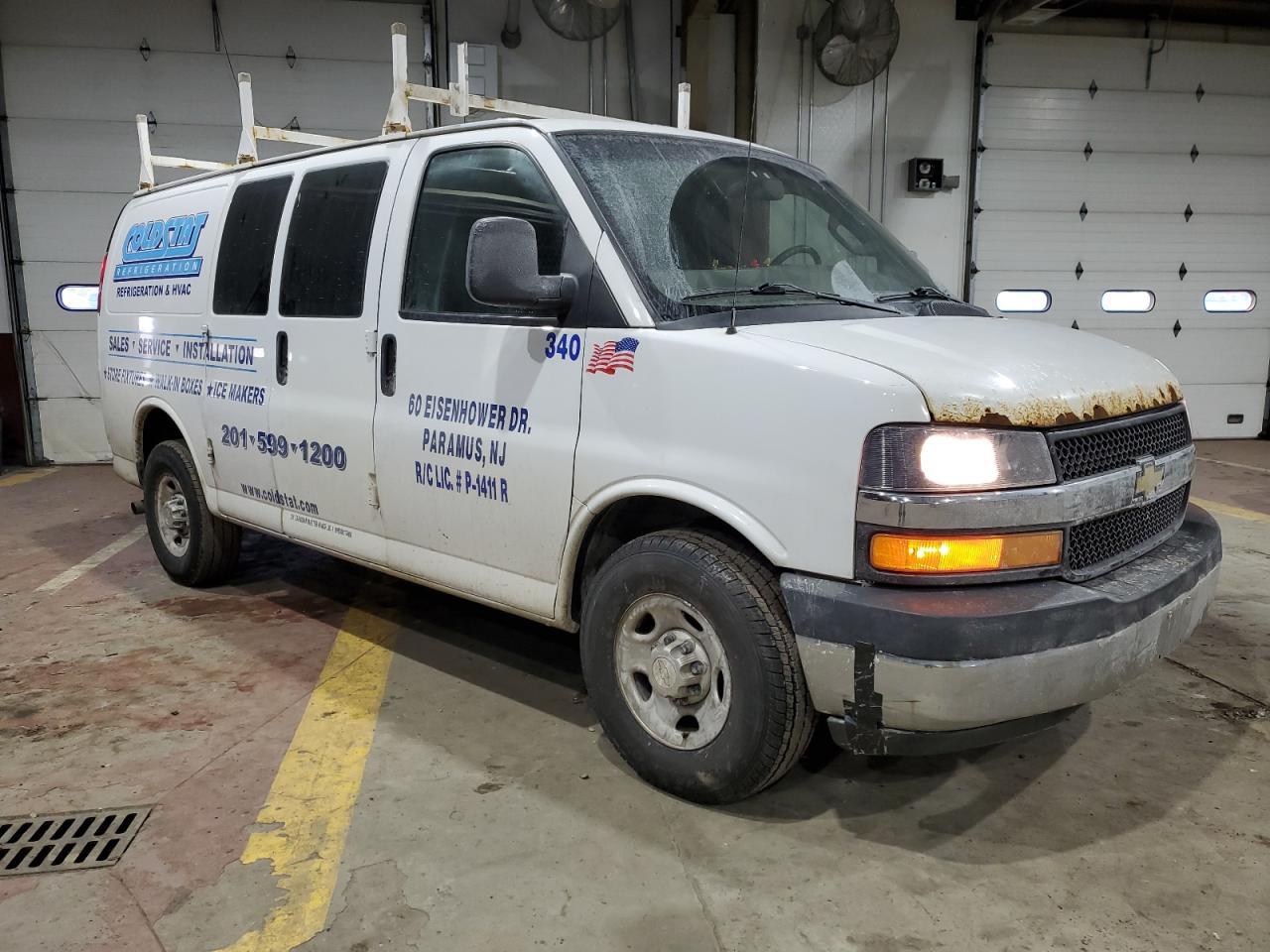 2018 Chevrolet Express - Image 4