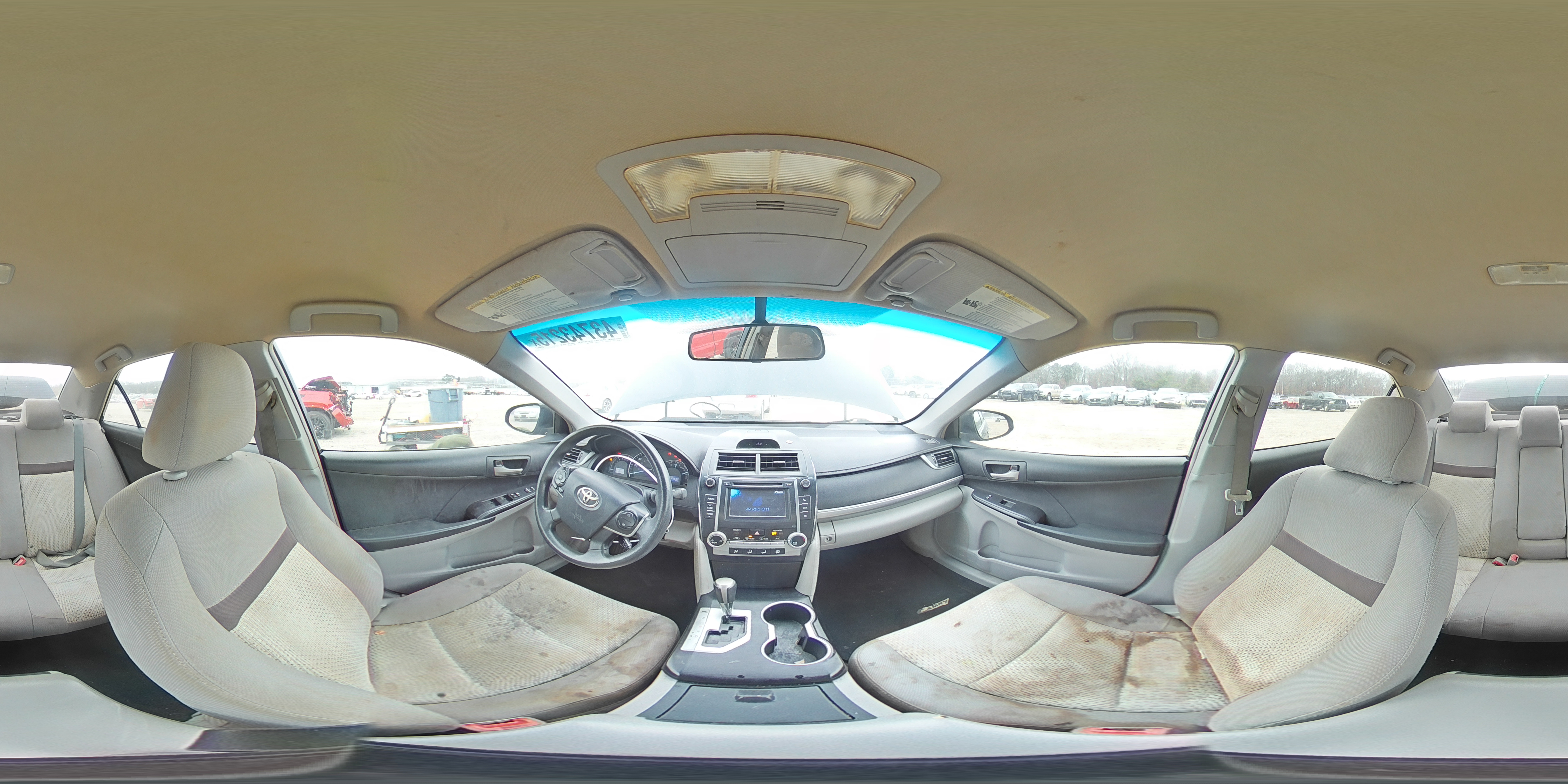 2012 Toyota Camry - Image 13