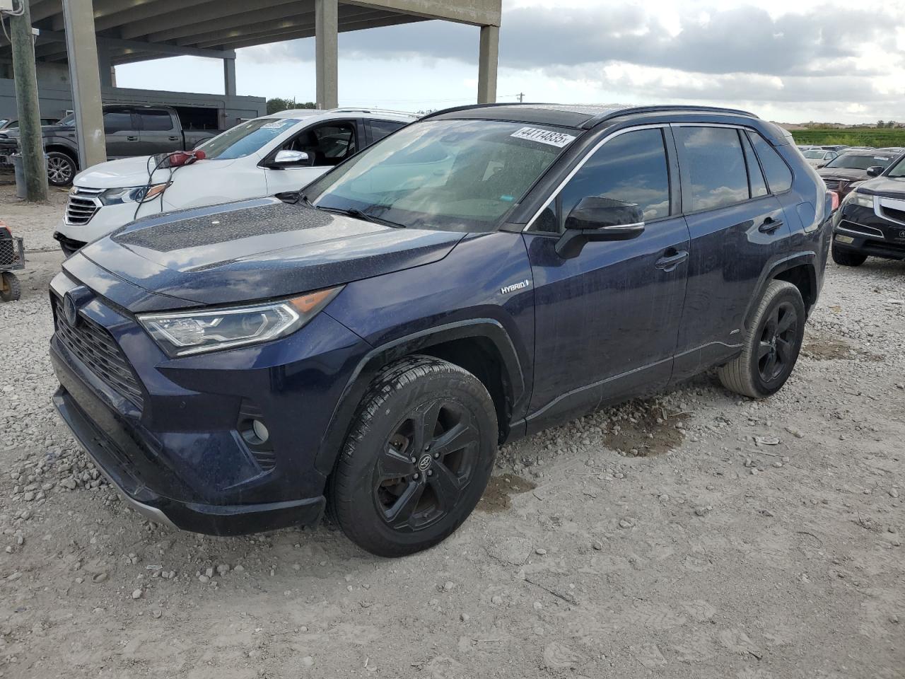 2019 Toyota RAV 4 - Image 1
