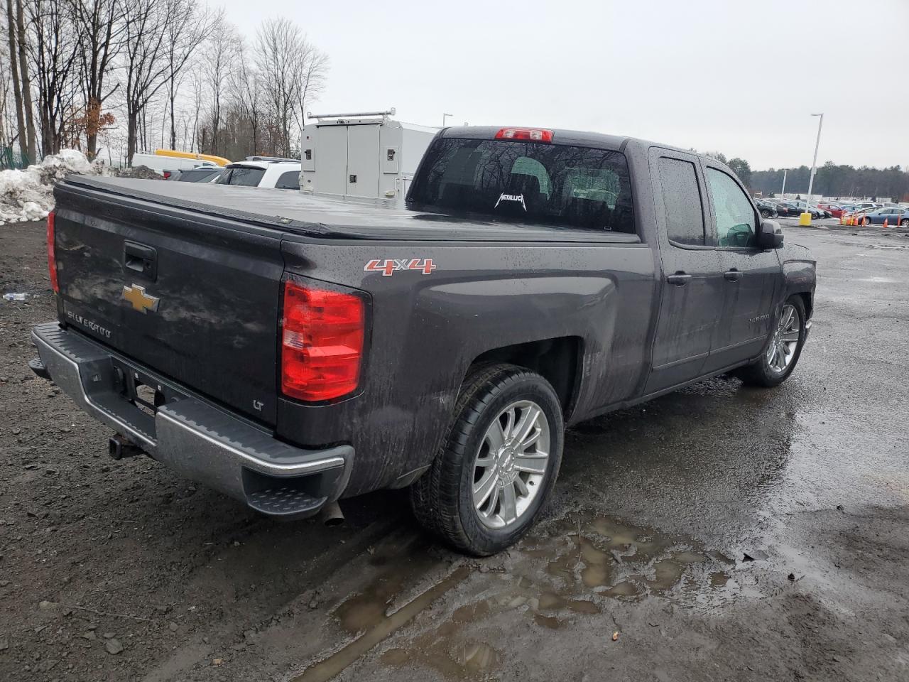 2015 Chevrolet Silverado - Image 3