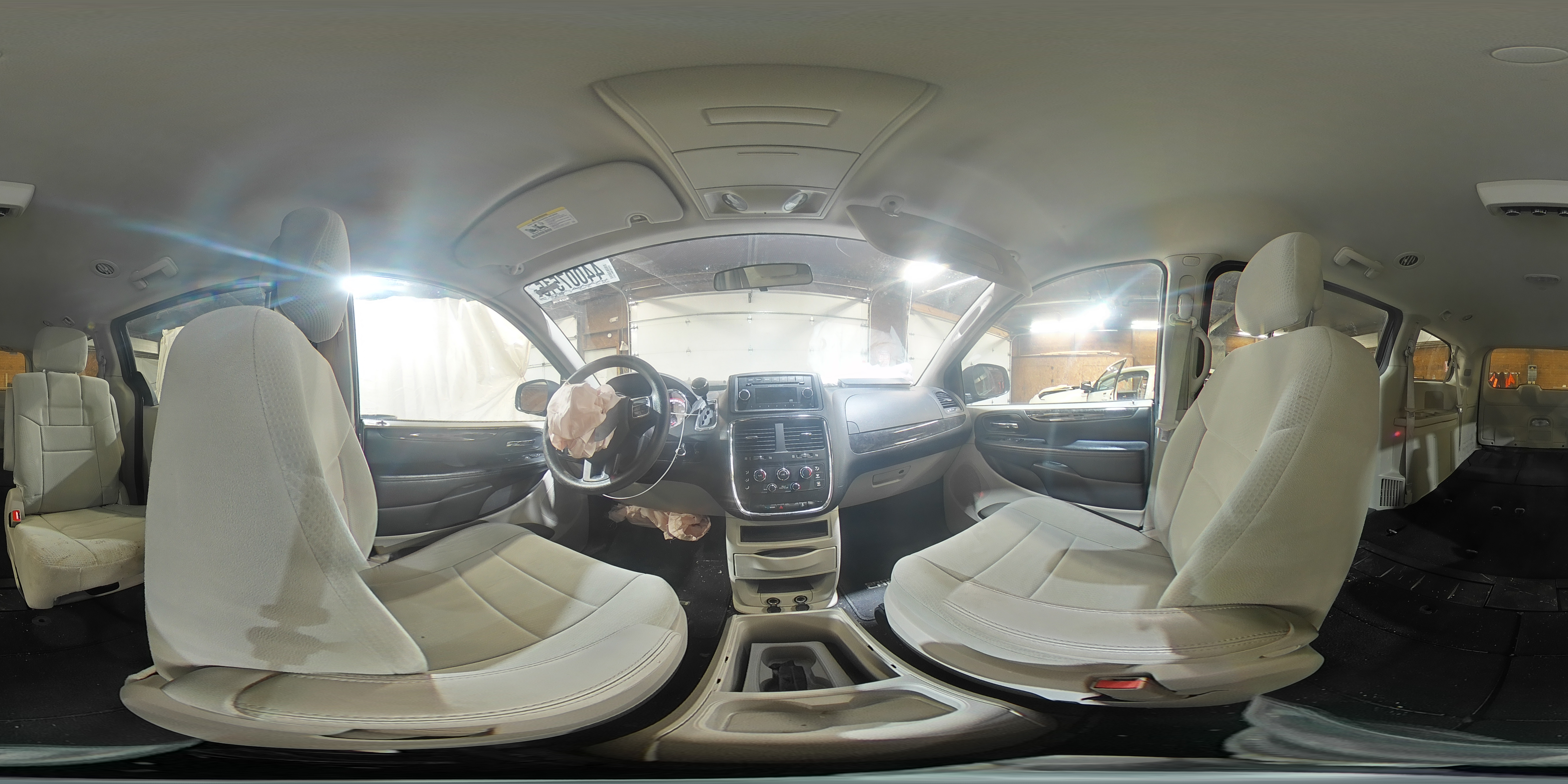 2013 Dodge Caravan - Image 14