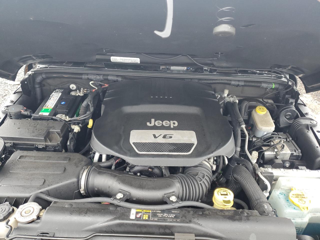 2018 Jeep Wrangler - Image 12