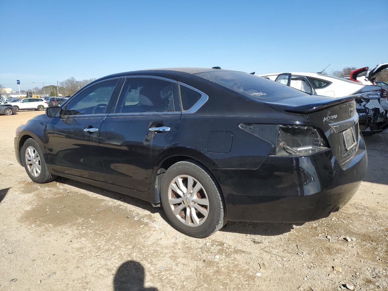2014 Nissan Altima - Image 2