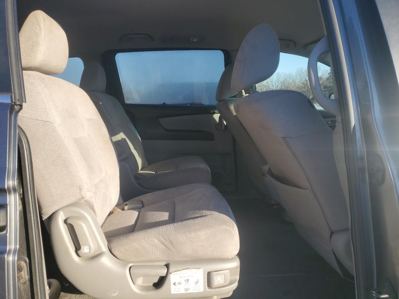 2011 Honda Odyssey - Image 11