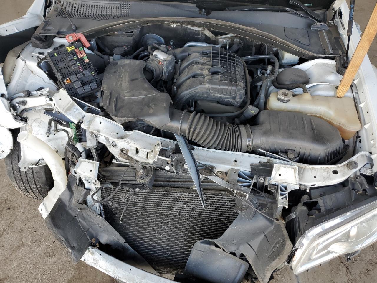 2019 Chrysler 300 - Image 12